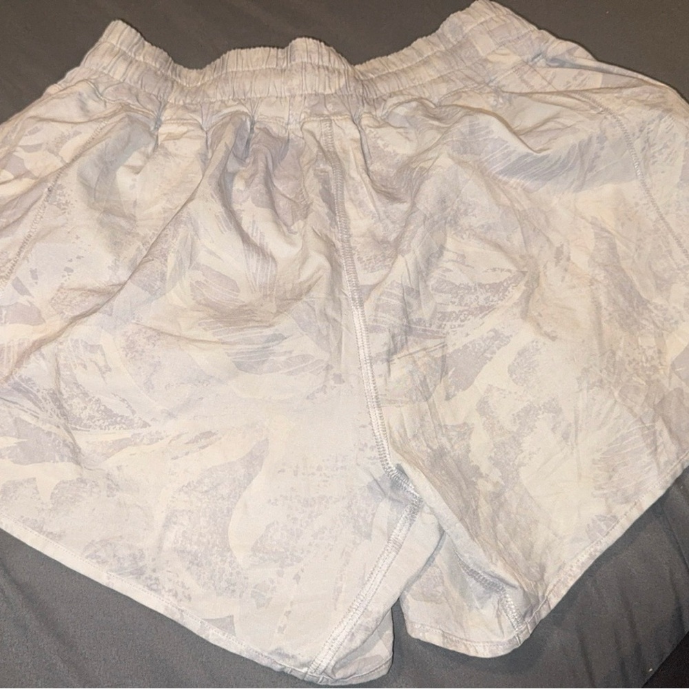 Light Gray Patterned Hotty Hot - image 2